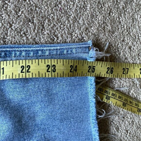 Old Navy. Mid rise Boyfriend Jean. Size 12. NWOT. - Picture 6 of 8